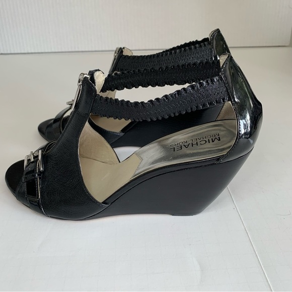 Michael Kors Black Leather Peep Toe Wedge- Sz 10 M - Picture 5 of 14